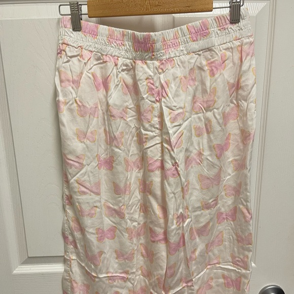 Oliver James Collection White Butterfly Pajama Set - Picture 11 of 15